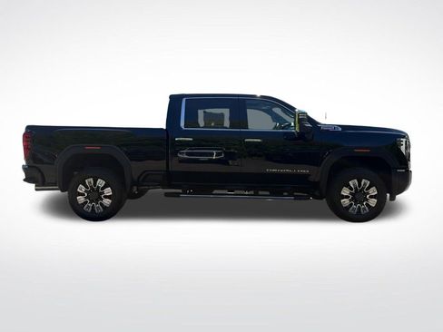 New 2026 GMC Sierra 2500 Denali w/ Denali Reserve Package AWD/4WD image 6