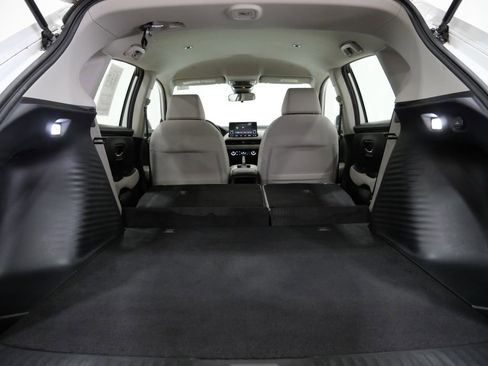 Used 2023 Honda HR-V LX image 26