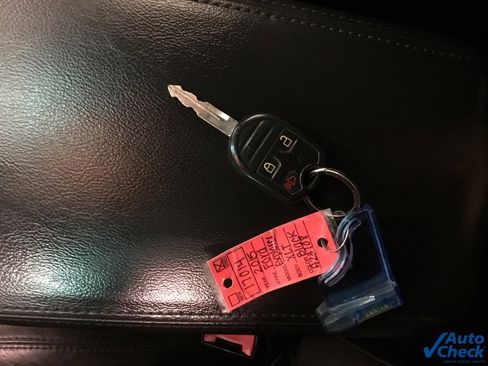 Used 2015 Ford Explorer XLT w/ Equipment Group 202A image 53