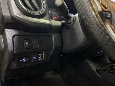 Certified 2020 Toyota Tacoma TRD Off-Road image 15