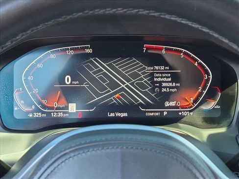 Used 2021 BMW 330i Sedan w/ M Sport Package RWD image 11