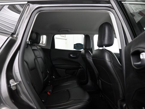 Used 2018 Jeep Compass Latitude w/ Popular Equipment Group image 23