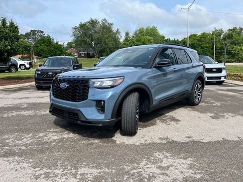 New 2026 Ford Explorer ST-Line RWD image 3