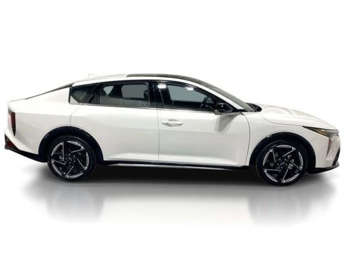 New 2026 Kia K4 EX FWD image 8