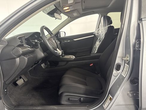 Certified 2019 Honda Civic EX image 16