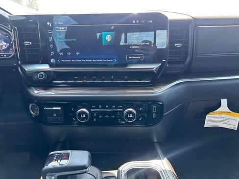 Certified 2024 Chevrolet Silverado 1500 LT Trail Boss w/ Convenience Package II AWD/4WD image 14