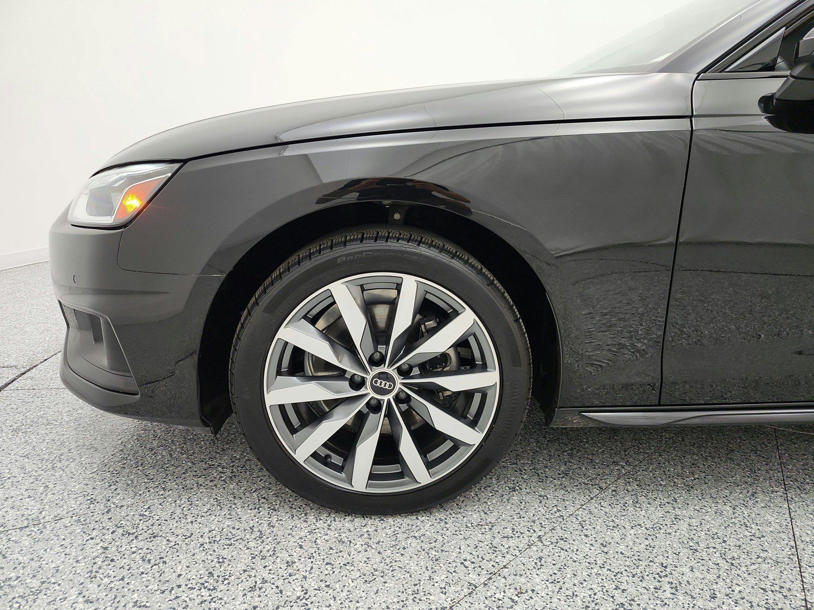 Used 2023 Audi A4 2.0T Premium Plus w/ Premium Plus Package AWD/4WD image 18