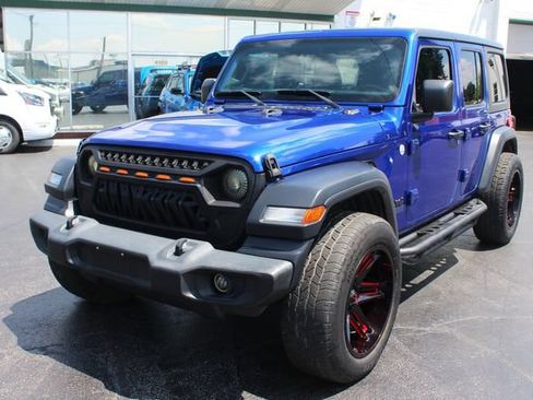Used 2019 Jeep Wrangler Unlimited Sport S AWD/4WD image 2
