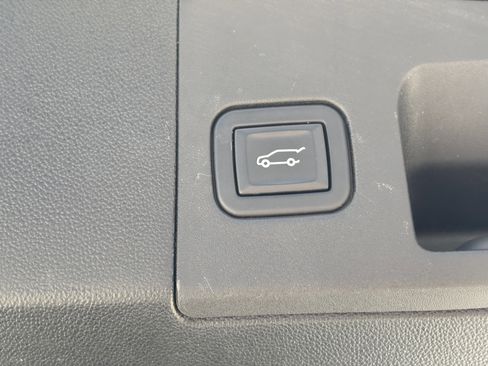 Certified 2023 Cadillac XT5 Premium Luxury image 10