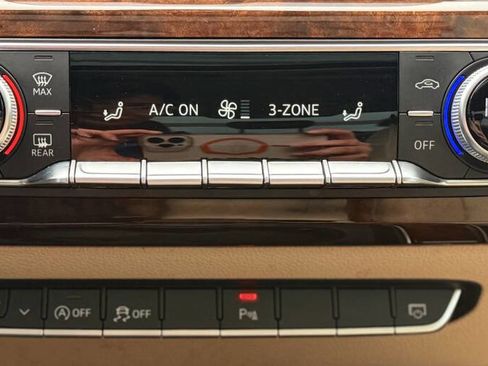 Used 2017 Audi A4 2.0T Premium w/ Convenience Package image 30