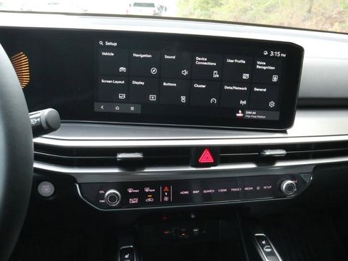 New 2025 Kia Sorento S w/ Panoramic Sunroof Package FWD image 8