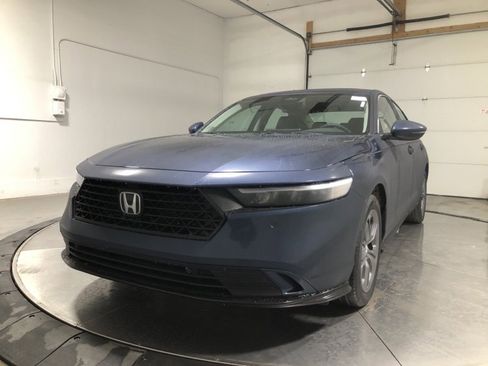 New 2025 Honda Accord EX-L image 3