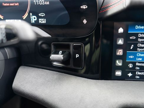 Used 2023 Porsche Taycan GTS image 20