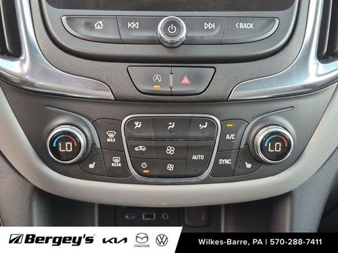 Used 2022 Chevrolet Equinox LT AWD/4WD image 20