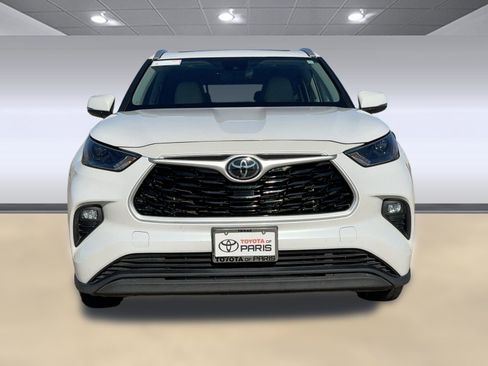 Used 2023 Toyota Highlander XLE image 5