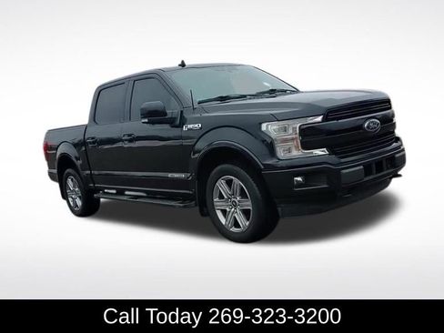 Used 2018 Ford F150 Lariat w/ Equipment Group 502A Luxury image 9