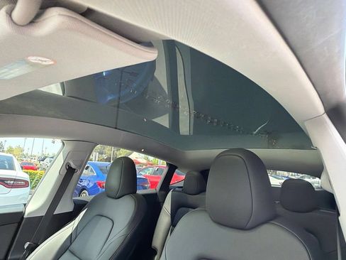 Used 2024 Tesla Model Y Long Range AWD/4WD image 22