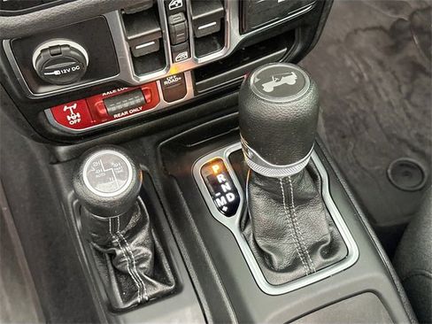 Used 2024 Jeep Wrangler Willys 4xe image 15