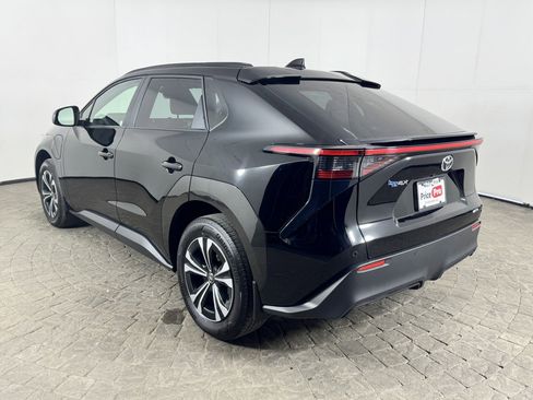 Used 2023 Toyota bZ4X AWD w/ Weather Package image 5