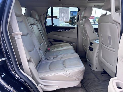 Used 2015 Cadillac Escalade Premium AWD/4WD image 27