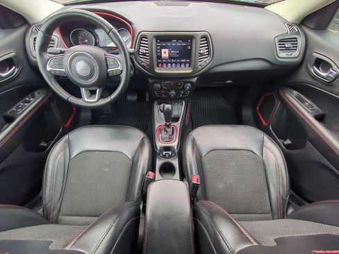 Used 2019 Jeep Compass Trailhawk AWD/4WD image 8