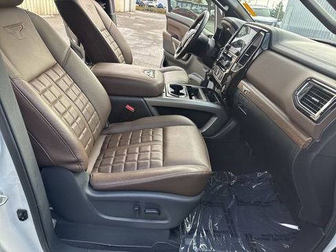 Used 2023 Nissan Titan Platinum Reserve w/ Moonroof Package image 10