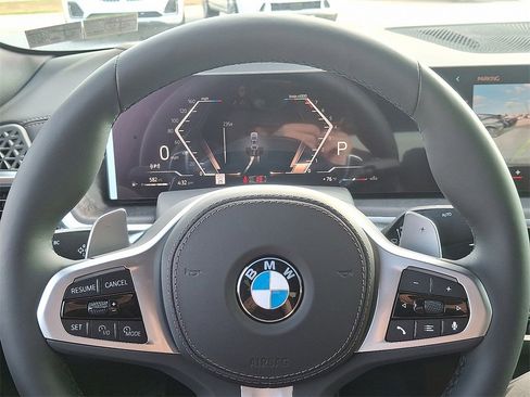 New 2026 BMW X6 xDrive40i w/ Executive Package image 14