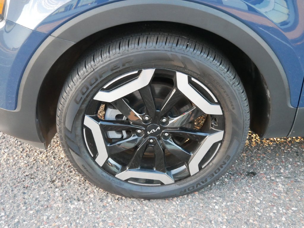 Used 2025 Kia Telluride S AWD/4WD image 8