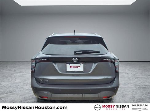 New 2026 Nissan Kicks SV image 6