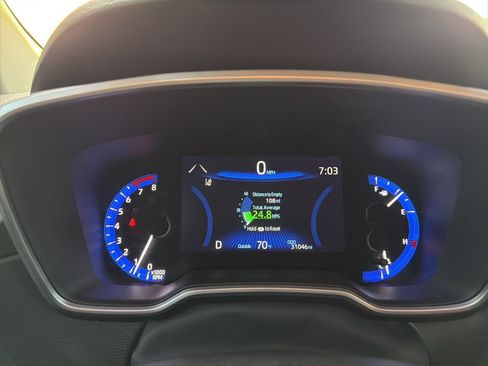 Used 2022 Toyota Corolla Cross XLE FWD image 12