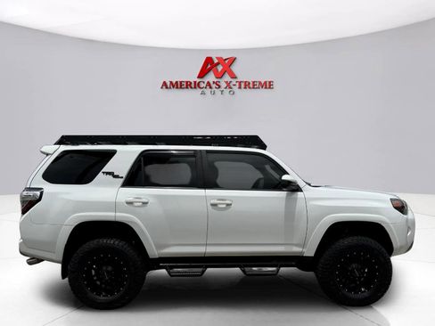 Used 2019 Toyota 4Runner TRD Off-Road AWD/4WD image 6