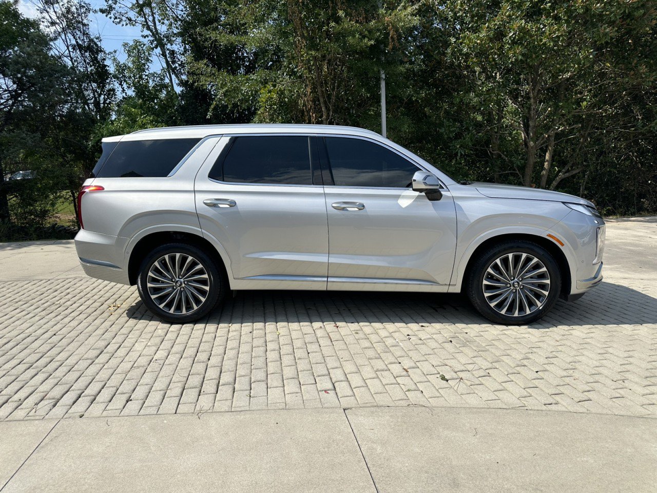 Used 2024 Hyundai Palisade Calligraphy AWD/4WD image 15