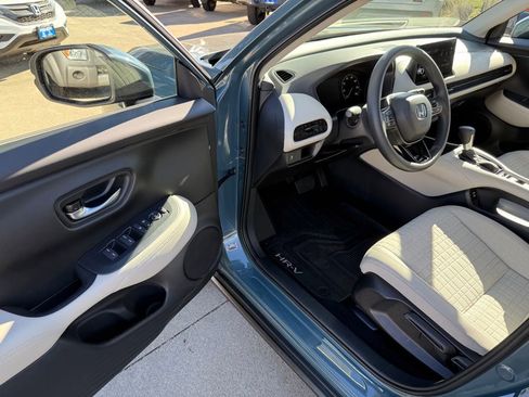 Certified 2026 Honda HR-V LX image 16