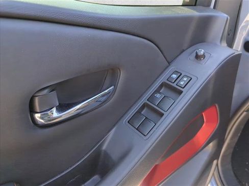 Used 2024 Nissan Frontier Pro-X image 8