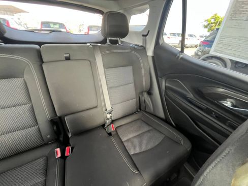 Used 2024 GMC Terrain SLE FWD image 36