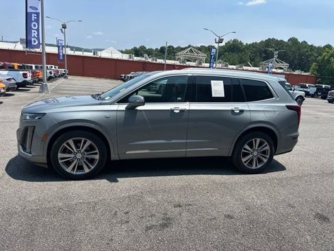 Used 2023 Cadillac XT6 Premium Luxury FWD image 7