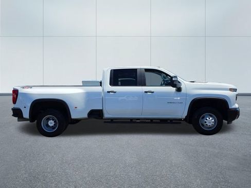 Used 2024 Chevrolet Silverado 3500 W/T AWD/4WD image 7