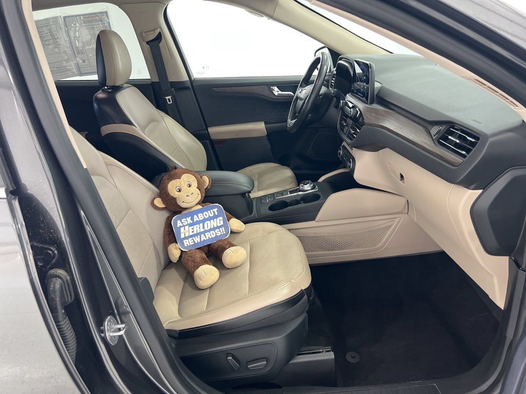 Used 2020 Ford Escape Titanium AWD/4WD image 26
