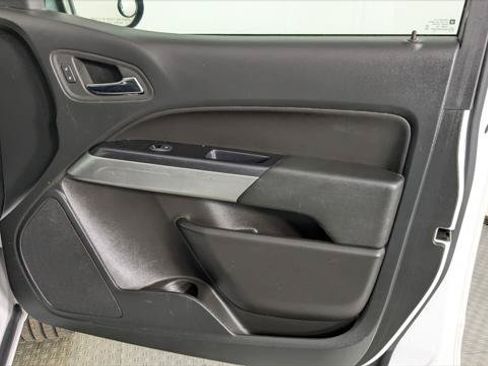 Used 2022 Chevrolet Colorado LT w/ Fleet Safety Package RWD image 19