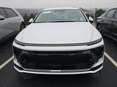 New 2026 Hyundai Sonata SEL image 2