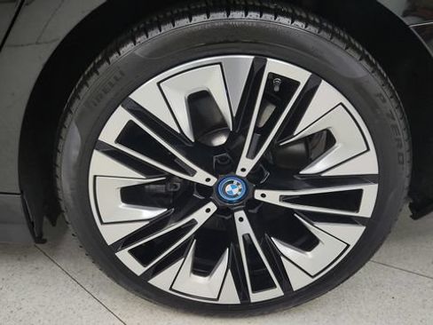 Used 2024 BMW i5 eDrive40i w/ M Sport Package RWD image 93