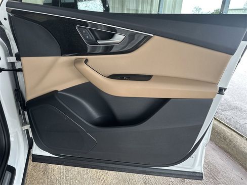 Used 2023 Audi Q7 2.0T Premium w/ Convenience Package image 36