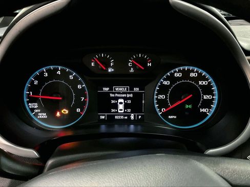Used 2022 Chevrolet Malibu LT FWD image 13