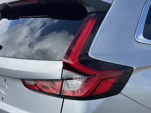 Used 2025 Honda CR-V EX-L image 12