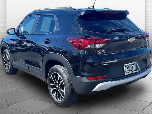 Used 2025 Chevrolet TrailBlazer LT AWD/4WD image 11