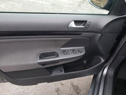 Used 2013 Volkswagen Jetta S image 11