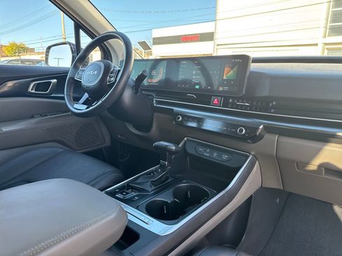 Certified 2025 Kia Carnival image 37