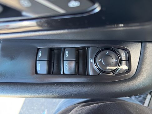 Used 2025 Chevrolet Suburban Z71 AWD/4WD image 20