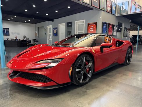 Used 2025 Ferrari SF90 Spider AWD/4WD image 1