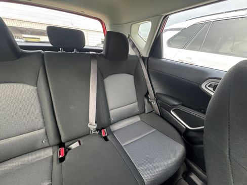 Used 2025 Kia Soul LX w/ LX Technology Package image 33